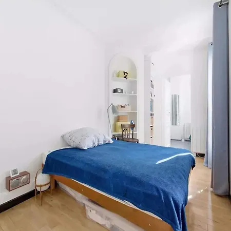 Modern פריז
